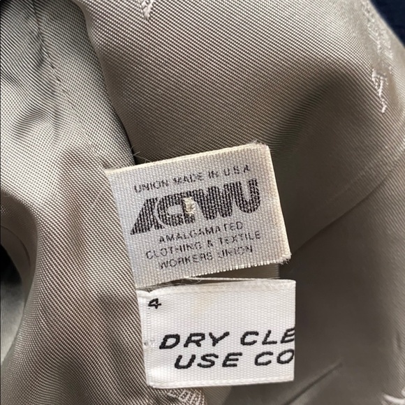 AQUASCUTUM OF LONDON Vintage Navy Blazer (See Measurements) - Picture 8 of 8